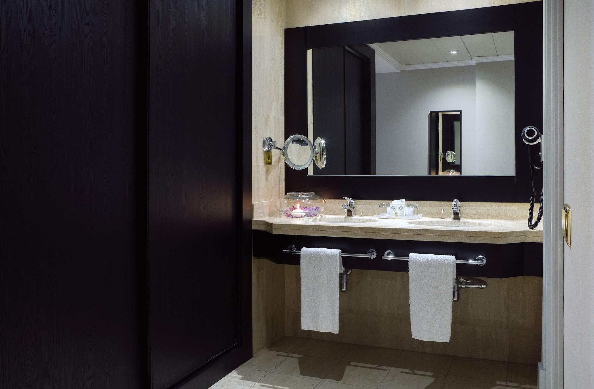 סנטיאגו דה קומפוסטלה Oca Puerta Del Camino Hotel מראה חיצוני תמונה