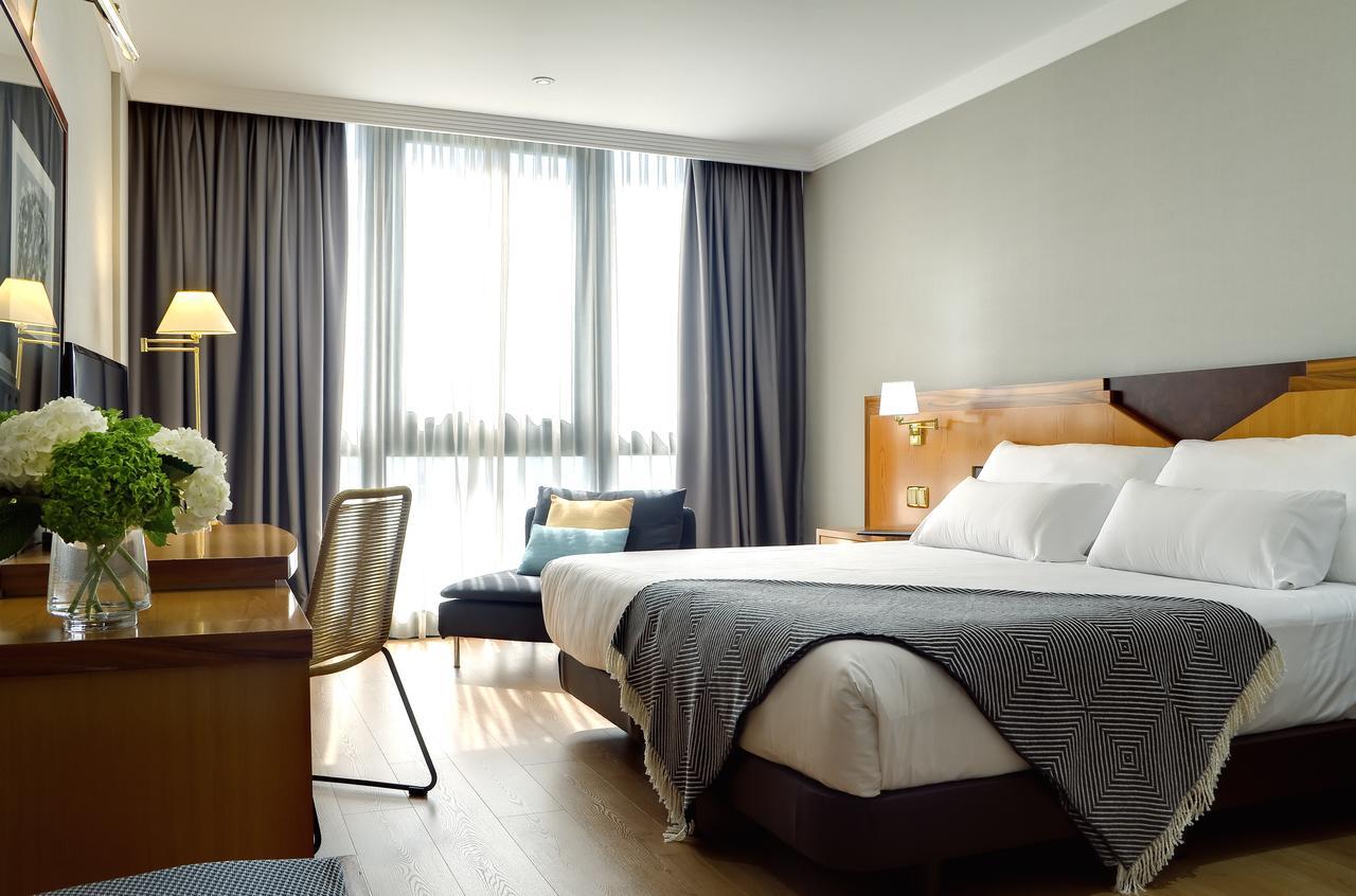 סנטיאגו דה קומפוסטלה Oca Puerta Del Camino Hotel מראה חיצוני תמונה