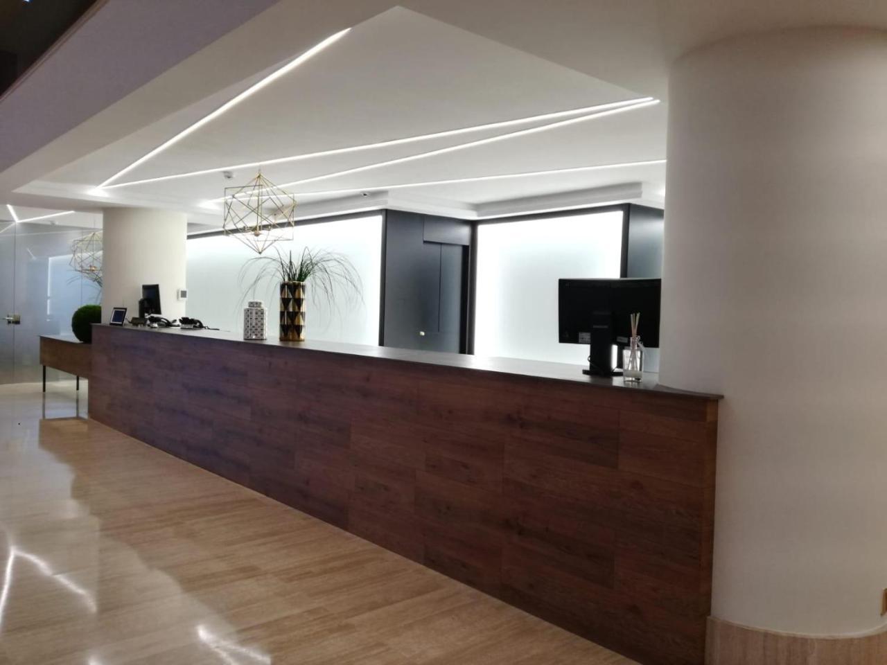 סנטיאגו דה קומפוסטלה Oca Puerta Del Camino Hotel מראה חיצוני תמונה